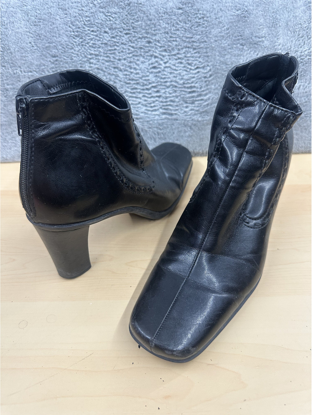 Franco Sarto Black‎ Leather Ankle Boots with Back Zipper Heel